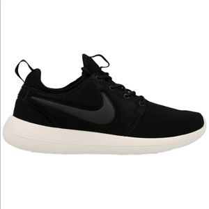 Nike Roshe Two Women's Shoe